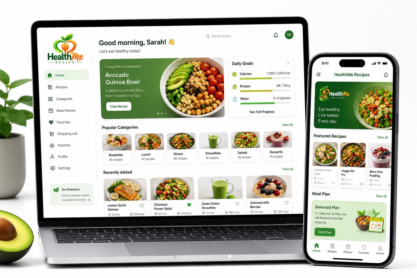 HealthMe Recips open on a laptop and a phone, showing the recipe library, daily goals and the meal planner.